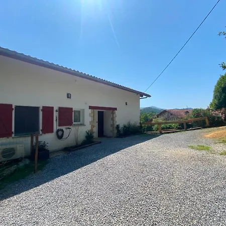 La Maison D'artzamendi * Louhossoa